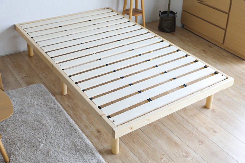 Cuenca wooden slats with gaps for airflow