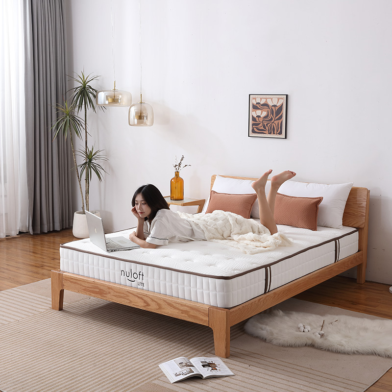 nuloft_lite_mattress-lifestyle_07.jpg Nuloft Lite Mattress